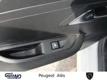 Photo 12 Peugeot 208  PureTech 75 S&S BVM5