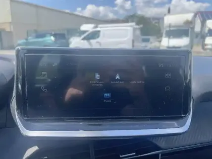 Photo 13 Peugeot 208  PureTech 100 S&S BVM6