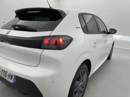 Photo 30 Peugeot 208  PureTech 100 S&S BVM6