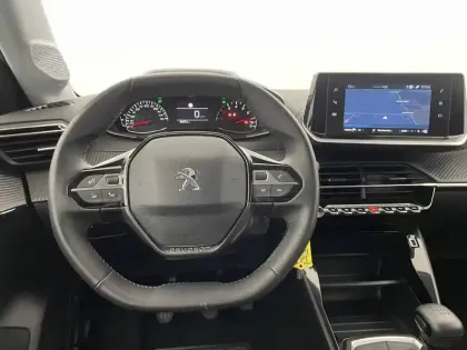 Photo 21 Peugeot 208  PureTech 100 S&S BVM6