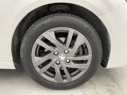 Photo 17 Peugeot 208  PureTech 100 S&S BVM6