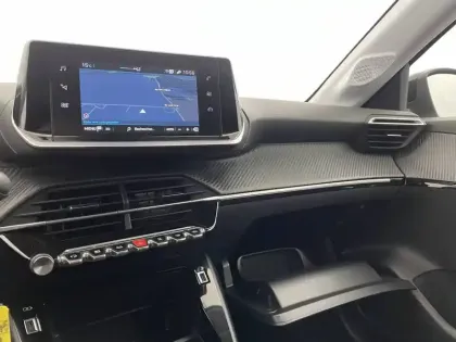 Photo 27 Peugeot 208  PureTech 100 S&S BVM6