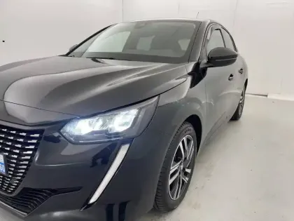 Photo 23 Peugeot 208  PureTech 100 S&S EAT8