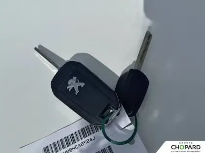 Photo 20 Peugeot 208  PureTech 75 S&S BVM5