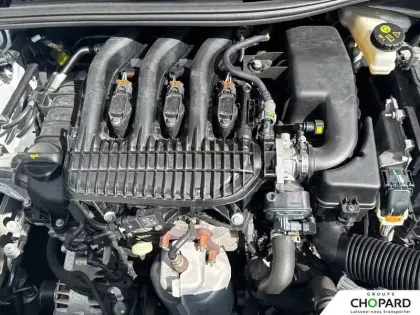 Photo 25 Peugeot 208  PureTech 75 S&S BVM5