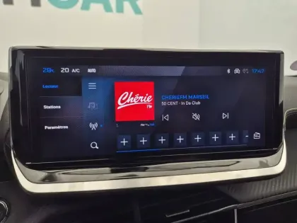 Photo 16 Peugeot 2008  Hybrid 136 e-DCS6