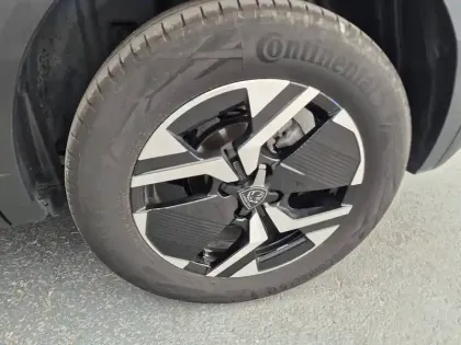 Photo 10 Peugeot 2008  Hybrid 136 e-DCS6