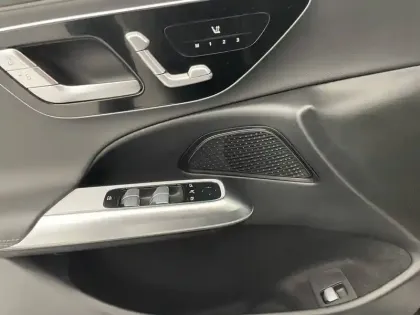 Photo 26 Mercedes Classe E  220 d 9G-Tronic