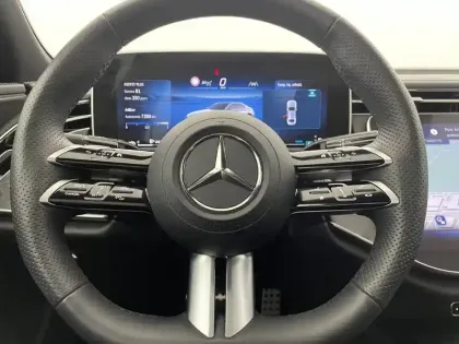 Photo 22 Mercedes Classe E  220 d 9G-Tronic