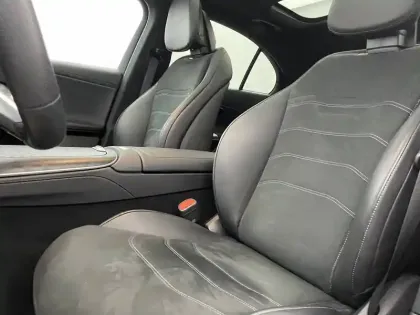 Photo 14 Mercedes Classe E  220 d 9G-Tronic