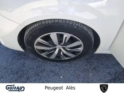 Photo 10 Peugeot 208  PureTech 75 S&S BVM5