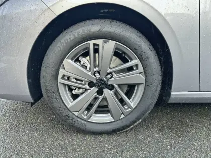 Photo 12 Peugeot 308  SW Hybrid 145 e-DCS6