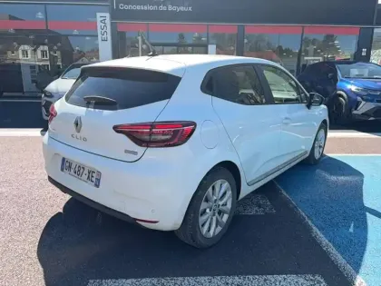 Photo 5 Renault Clio  E-Tech full hybrid 145