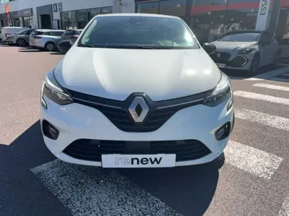 Photo 8 Renault Clio  E-Tech full hybrid 145