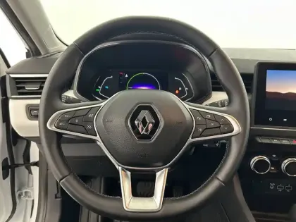 Photo 24 Renault Clio  E-Tech full hybrid 145