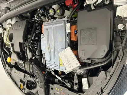 Photo 36 Renault Clio  E-Tech full hybrid 145