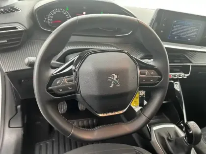 Photo 8 Peugeot 208  PureTech 75 S&S BVM5