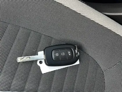 Photo 25 Renault Twingo  III SCe 65