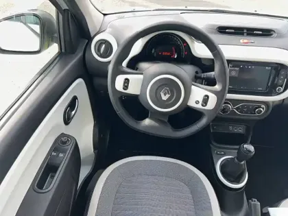 Photo 23 Renault Twingo  III SCe 65