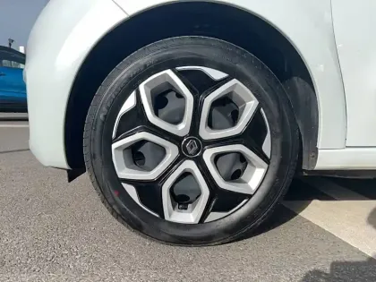 Photo 15 Renault Twingo  III SCe 65