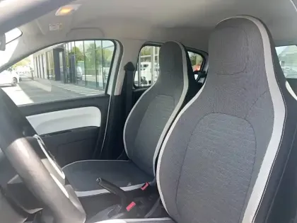 Photo 8 Renault Twingo  III SCe 65