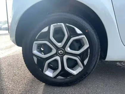 Photo 18 Renault Twingo  III SCe 65