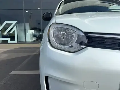 Photo 22 Renault Twingo  III SCe 65