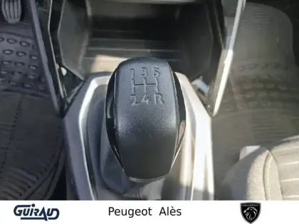 Photo 17 Peugeot 208  PureTech 75 S&S BVM5