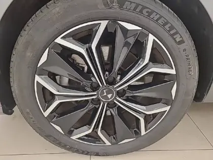 Photo 49 DS DS 4  Hybride E-Tense 225 EAT8
