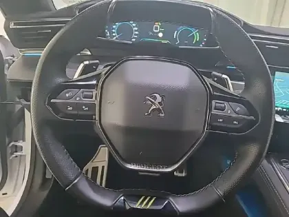 Photo 12 Peugeot 508  SW Hybrid4 360 e-EAT8 Peugeot Sport Engineered