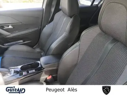 Photo 9 Peugeot 208  Electrique 50 kWh 136ch
