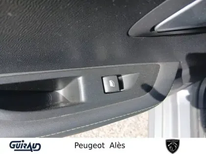 Photo 13 Peugeot 208  Electrique 50 kWh 136ch