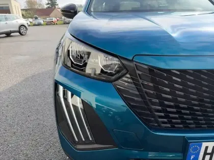 Photo 15 Peugeot 2008  Hybrid 110 e-DCS6