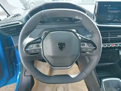 Photo 8 Peugeot 208  100 S&S BVM6