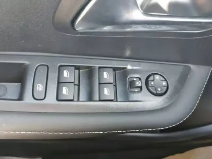 Photo 22 Peugeot 208  100 S&S BVM6