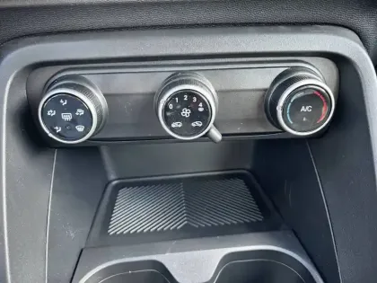 Photo 14 Citroën C3  Turbo 100 ch BVM6