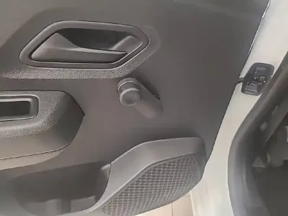 Photo 21 Dacia Sandero  SCe 65