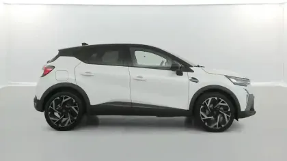 Photo 14 Renault Captur  E-Tech full hybrid 145 ch