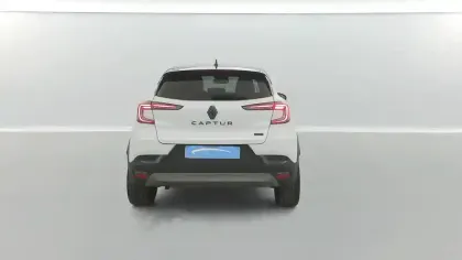 Photo 12 Renault Captur  E-Tech full hybrid 145 ch