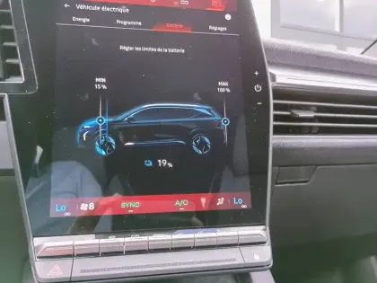 Photo 40 Renault Scenic  E-Tech électrique 220 ch grande autonomie