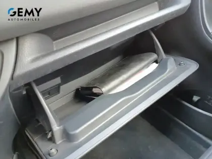 Photo 20 Toyota Yaris  110 VVT-i