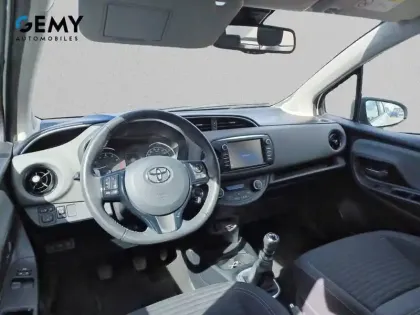 Photo 7 Toyota Yaris  110 VVT-i