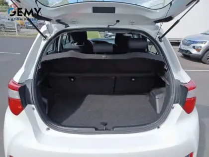 Photo 5 Toyota Yaris  110 VVT-i