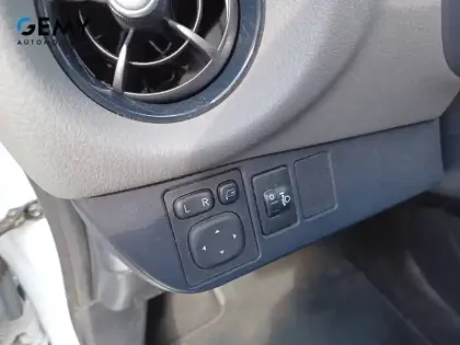 Photo 12 Toyota Yaris  110 VVT-i