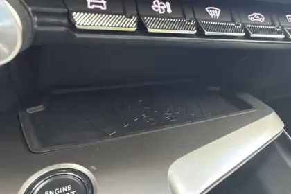 Photo 24 Peugeot 308  Plug-in Hybrid 195 ch e-DCS7