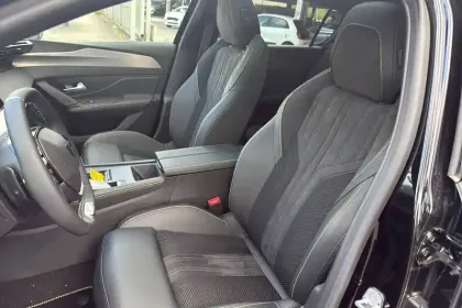 Photo 12 Peugeot 308  Plug-in Hybrid 195 ch e-DCS7