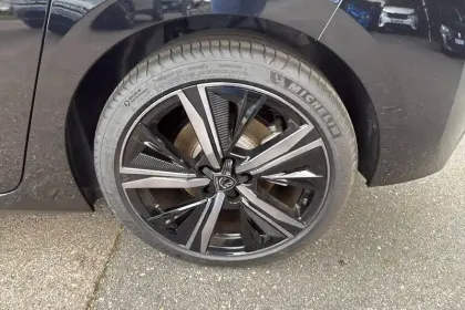 Photo 10 Peugeot 308  Plug-in Hybrid 195 ch e-DCS7