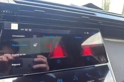 Photo 21 Peugeot 308  Plug-in Hybrid 195 ch e-DCS7