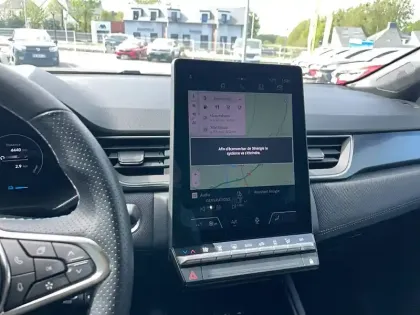 Photo 6 Renault Captur  E-Tech full hybrid 145 ch