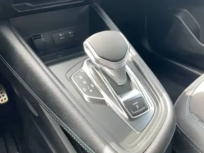 Photo 7 Renault Captur  E-Tech full hybrid 145 ch